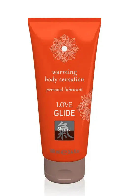 Lubrifiant chauffant 100ml Shiatsu Love Glide pour des sensations intenses et un confort optimal.