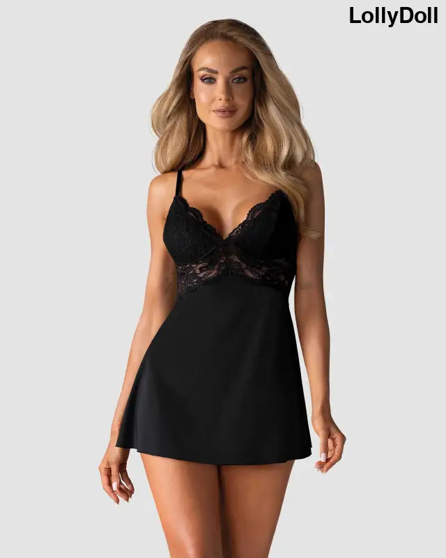 Découvrez la nuisette 810 bab 1 babydoll noir de la boutique LollyDoll. Élégante et sensuelle, elle est idéale pour des...