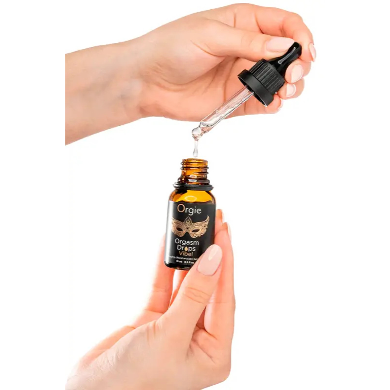 Ce gel embrassable unique offre une expérience sensorielle inédite en combinant des effets de chaleur, de fraîcheur et des sensations vibrantes. Appliqué directement sur le clitoris, ce gel intime favorise des orgasmes plus intenses et une libido accrue disponible chez LollyDoll
