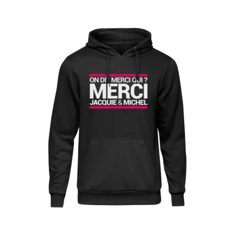 Sweat humoristique noir Logo rectangle "On dit merci qui ?" imprimé sur la poitrine, capuche doublée avec lien coulissant : pratique pour vous protéger du ventPoche kangourou plaquée : idéale pour garder vos mains au chaudBords élastiqués aux poignets et à la base : pour un ajustement parfait et une meilleure protection contre le froid.