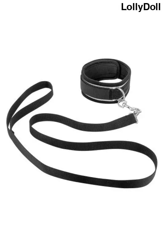 Découvrez l'ensemble 'Menottes et collier de soumission Fetish Tentation' pour des jeux BDSM intenses. Conçu pour explorer vos désirs les plus profonds, cet ensemble offre un mélange de sensualité et de domination. Faites place à vos fantasmes avec cet accessoire audacieux et trouvez l'excitation ultime dans la soumission consentie. Disponible chez LollyDoll.