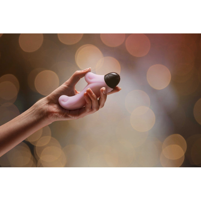 Elégant compact et puissant ce mini vibro rabbit saura vous satisfaire en toutes circonstances chez LollyDoll votre fournisseur de plaisir