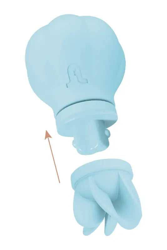 Jouet bleu clair en deux parties.