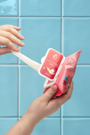 25 lingettes hydratantes avec lubrifiant et huiles