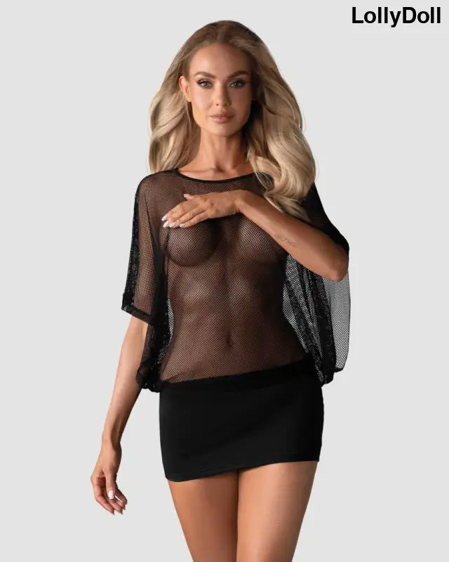 Découvrez la robe Punker en noir, une pièce sensationnelle qui allie style rebelle et élégance. Parfaite pour les femmes audacieuses qui veulent se démarquer, cette robe sexy offre un look unique et original. Conçue pour mettre en valeur vos courbes et faire tourner les têtes. Disponible chez LollyDoll.