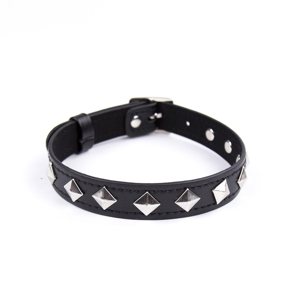 Collier réglable avec déco en métal