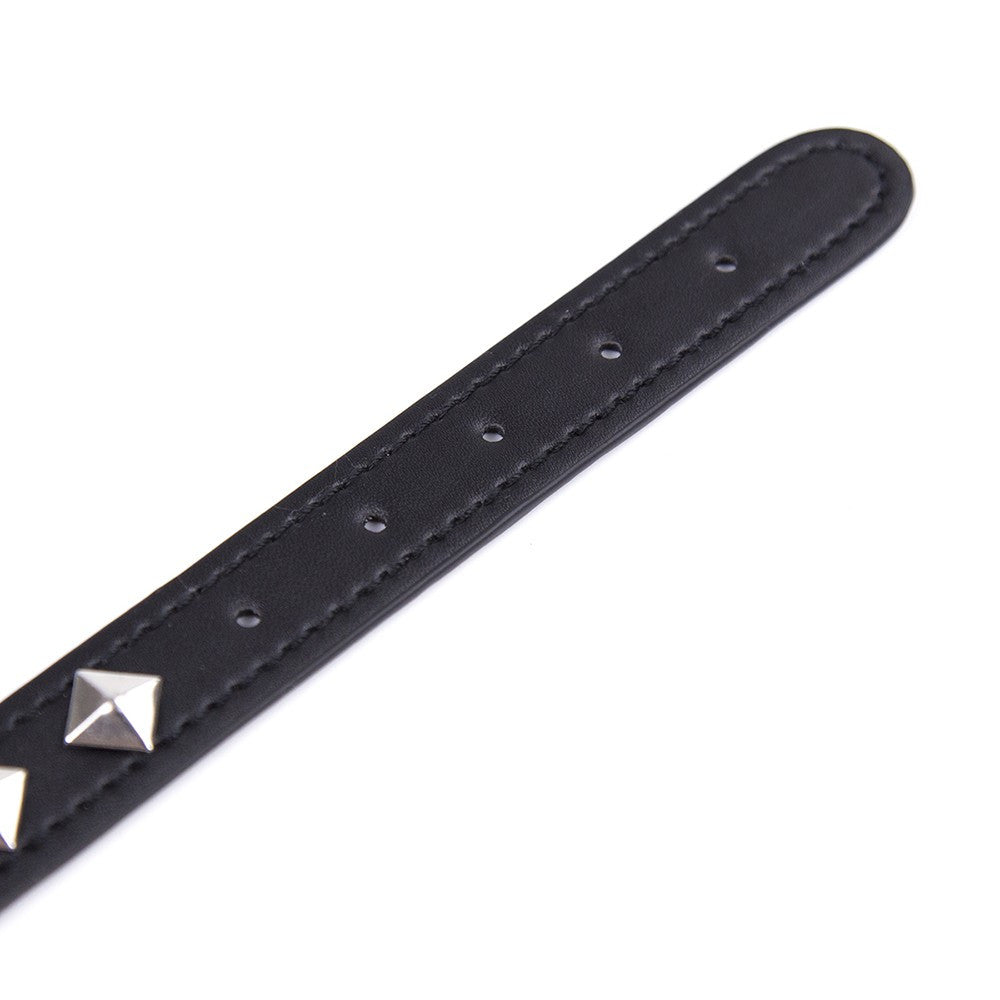 Collier réglable avec déco en métal
