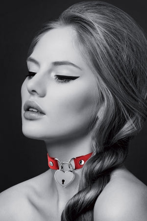 Collier rouge cadenas coeur