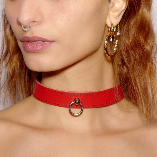 Collier fin anneau Rouge