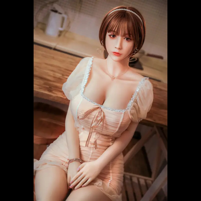 Claire poupée sensuelle réaliste pour adultes dispo chez LollyDoll 