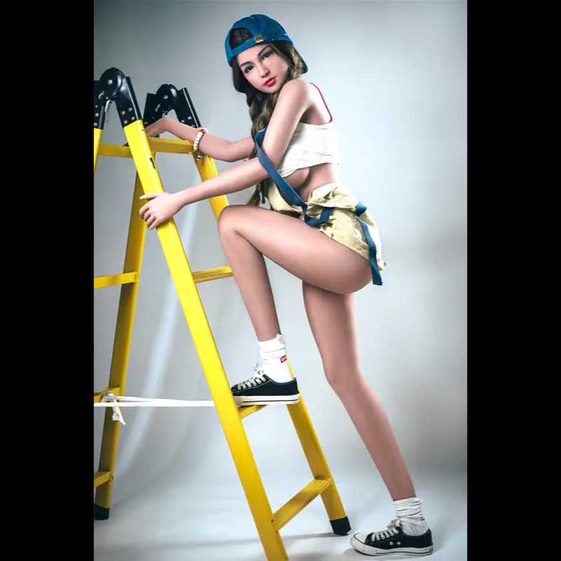 Découvrez Sandra la poupée sensuelle réaliste qui saura satisfaire tous vos désirs disponible chez LollyDoll