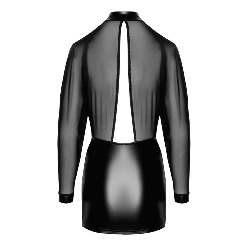 Robe en faux cuir et maille noire.