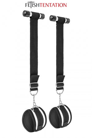 Menottes de suspension de porte
