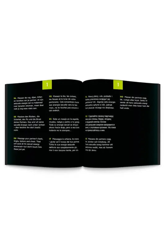 Livre ouvert avec texte.