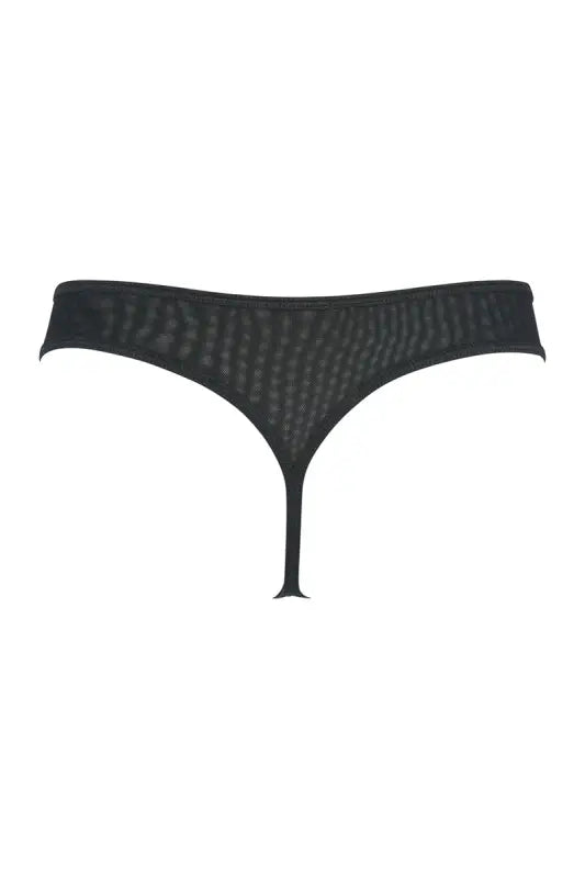 String en maille noire.