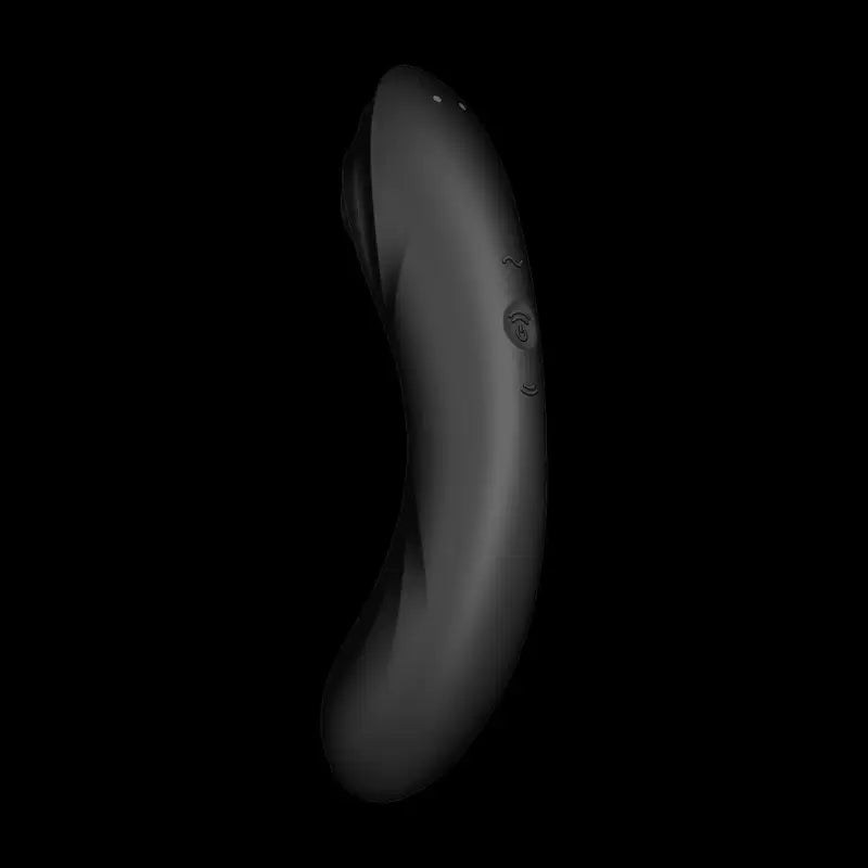 Découvrez le Stimulateur et Vibromasseur Satisfyer Curvy Trinity 4 en noir, un accessoire de plaisir sensuel conçu pour des sensations intenses et profondes. Son design ergonomique et sa technologie avancée procurent un plaisir unique et inoubliable. Idéal pour sublimer vos moments de plaisir en solo ou en couple. Disponible chez LollyDoll.
