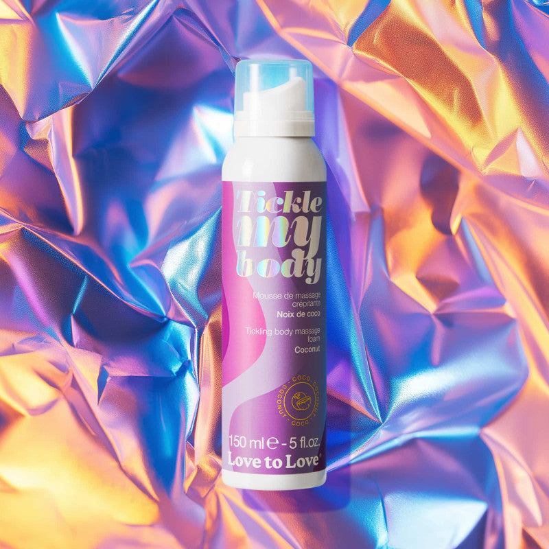 Mousse massage crépitante érotique coco Tickle My Body — texture effervescente appliquée sur peau